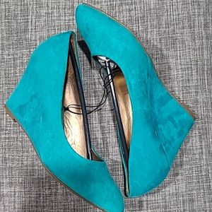 Agua Wedge Shoe